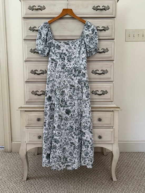 Dresses & Skirts - Boho Sage Floral Milkmaid Midi Dress